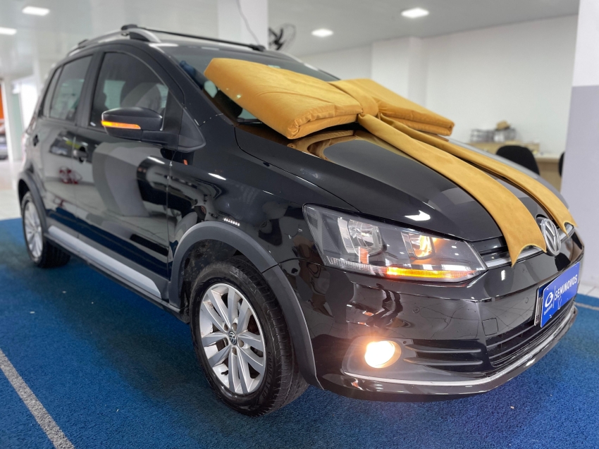 volkswagen fox 1.0 mpi track 12v flex 4p manual 2018
