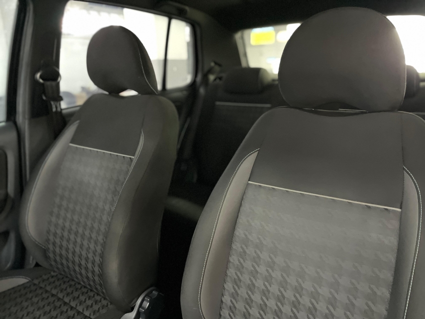volkswagen fox 1.0 mpi track 12v flex 4p manual 2018