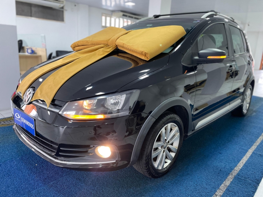 volkswagen fox 1.0 mpi track 12v flex 4p manual 2018