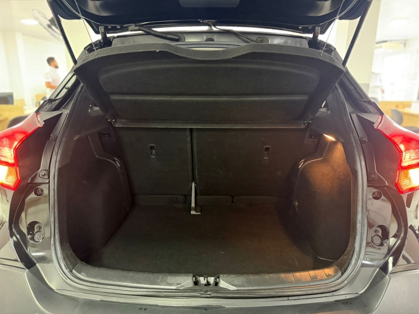 nissan kicks 1.6 16v flexstart sv 4p xtronic flex automatico 2018