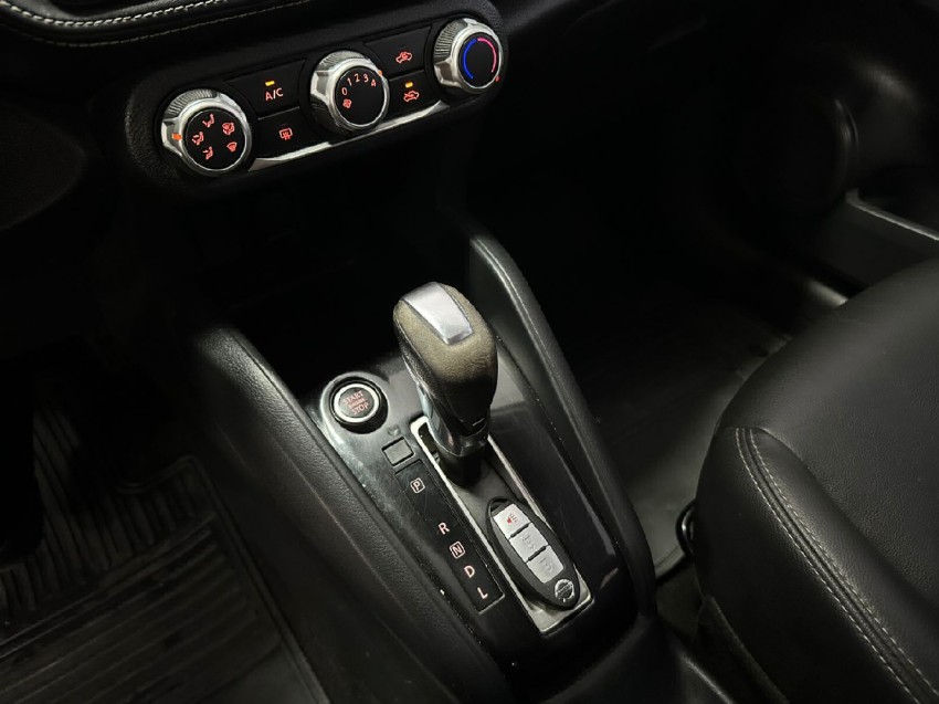 nissan kicks 1.6 16v flexstart sv 4p xtronic flex automatico 2020