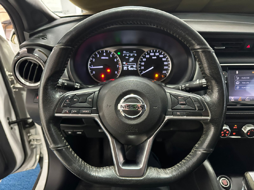 nissan kicks 1.6 16v flexstart sv 4p xtronic flex automatico 2020
