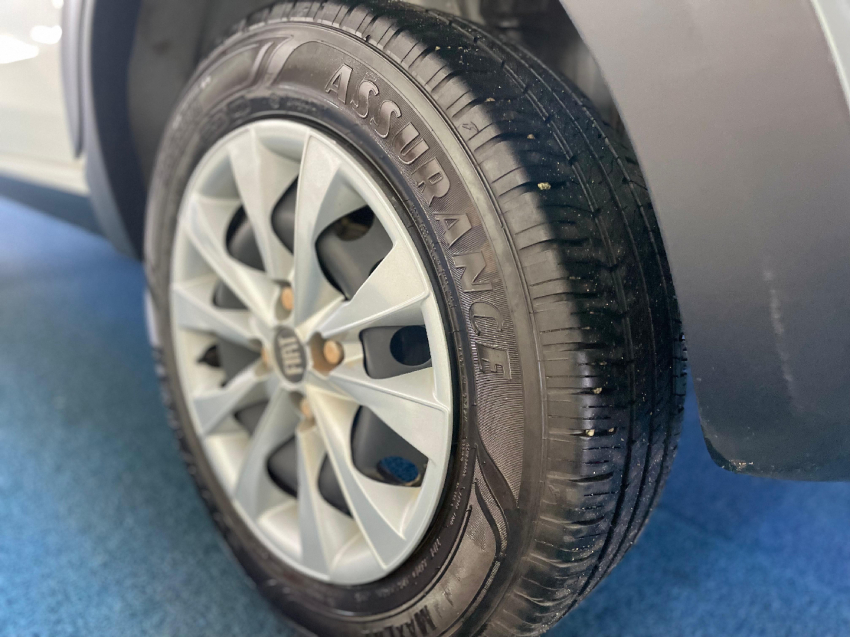 fiat mobi 1.0 evo flex like. manual 4p 2025