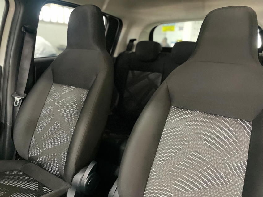 fiat mobi 1.0 evo flex like. manual 4p 2025