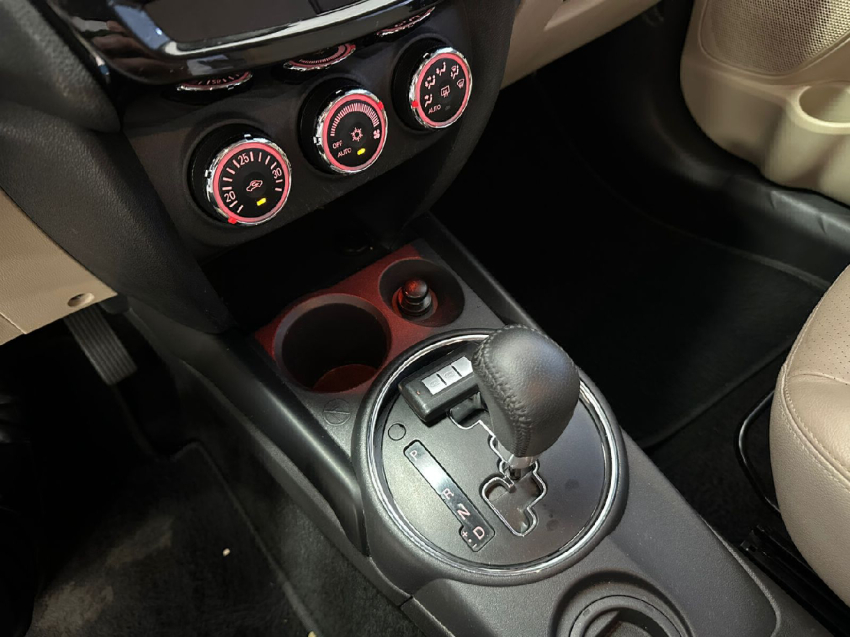 mitsubishi outlander 2.0 mivec gasolina hpe automatico flex 4p 20225