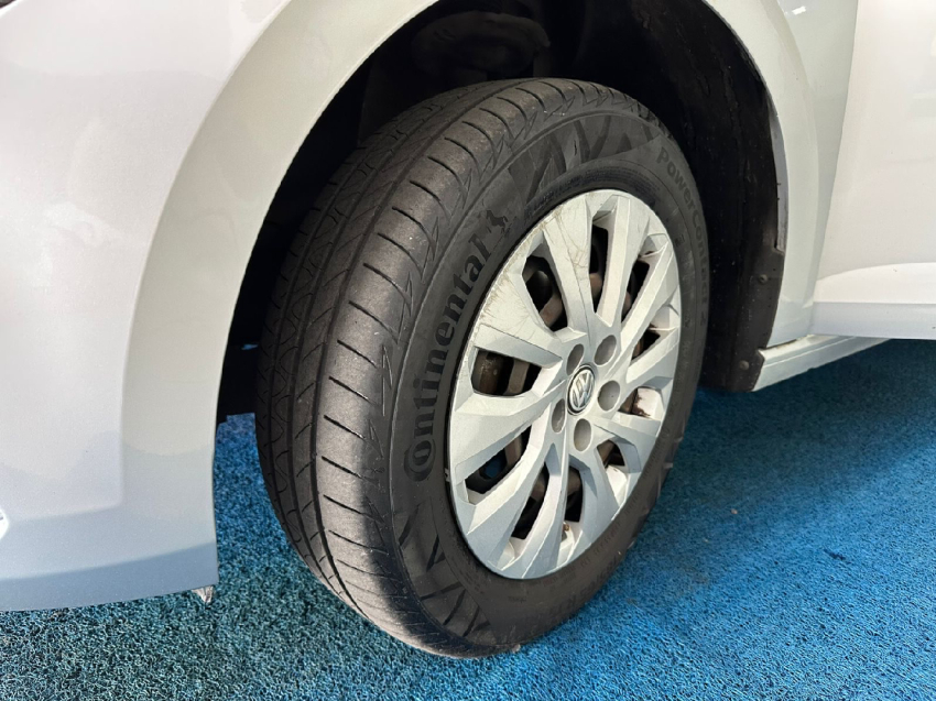 volkswagen polo 1.0 mpi total flex manual 4p 201818