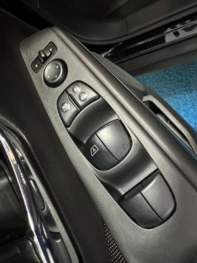 nissan kicks 1.6 16v flexstart s 4p xtronic flex 5p automatico 201910