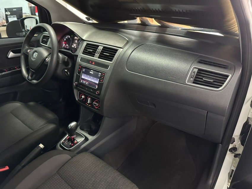 volkswagen fox 1.6 msi total flex connect 4p i-motion 5p semiautomatico 201915