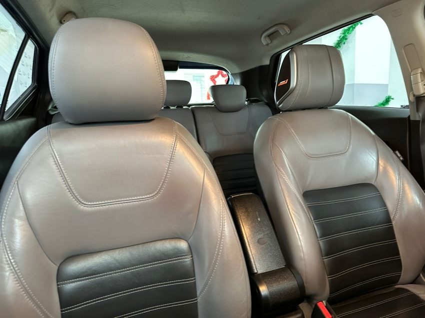 nissan kicks 1.6 16v flexstart exclusive xtronic flex 5p automatico 202216