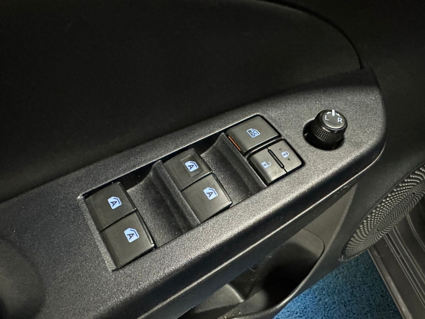 toyota yaris 1.5 16v flex sedan xl plus connect multidrive 4p automatico 20226