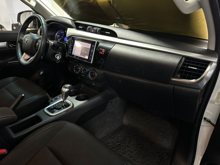 toyota hilux 2.7 sr 4x2 cd 16v flex 4p automatico 1.5 201719