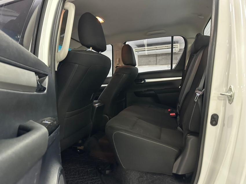 toyota hilux 2.7 sr 4x2 cd 16v flex 4p automatico 1.5 201716