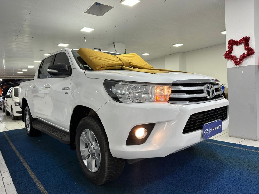 toyota hilux 2.7 sr 4x2 cd 16v flex 4p automatico 1.5 2017