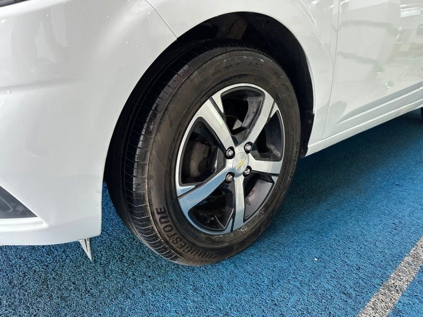 chevrolet onix 1.4 ltz3