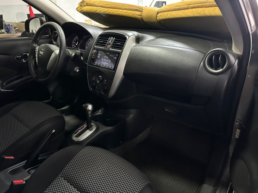 nissan versa sv 1.6 cvt18