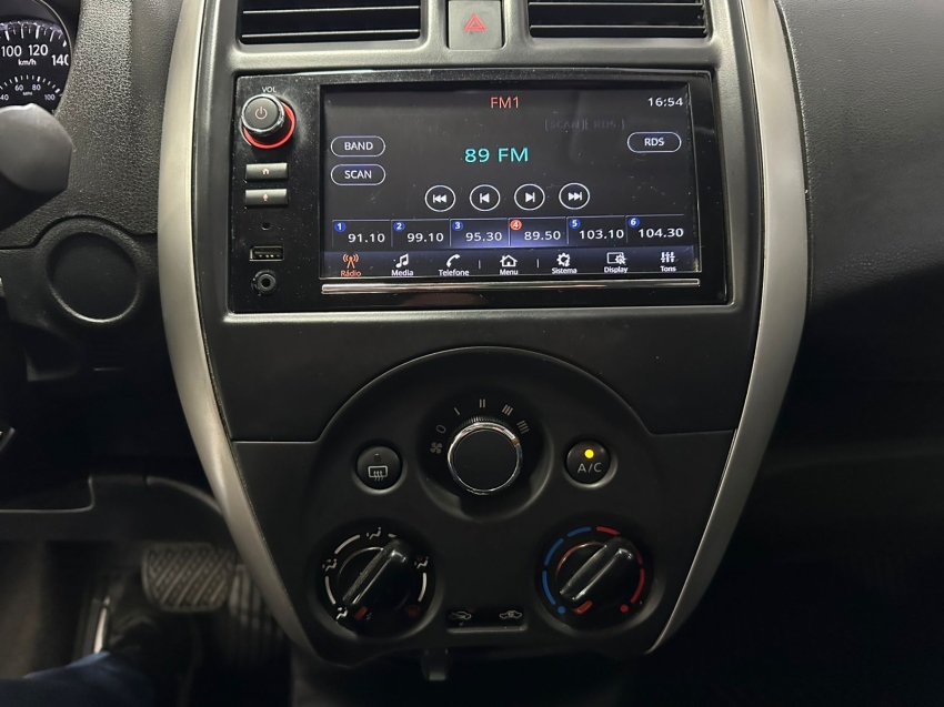 nissan versa sv 1.6 cvt11