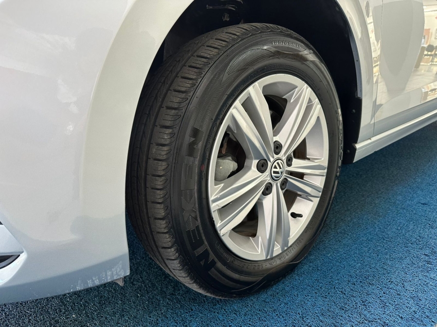 volkswagen polo 1.0 200 tsi comfortline automatico 1.2 flex 4p 20184