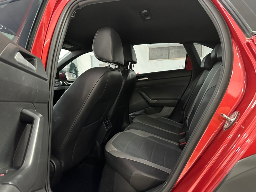 volkswagen nivus 1.0 200 tsi total flex highline automatico 1.2 4p 202116