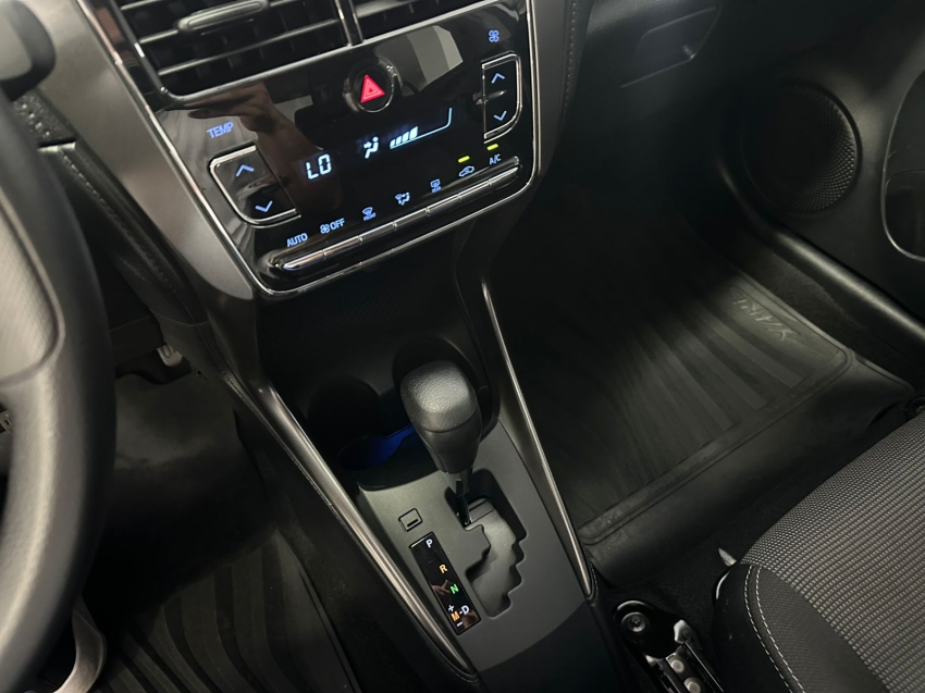 toyota yaris 1.5 16v flex sedan xl multidrive 1.6 4p automatico 202514