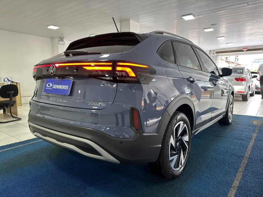 volkswagen nivus 1.0 200 tsi total flex highline automatico 5p 20254