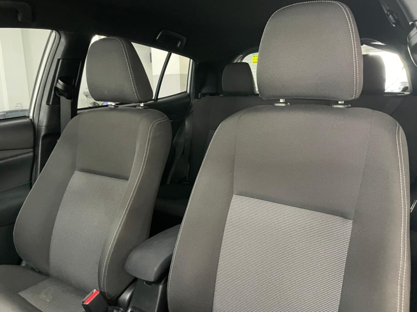 toyota yaris 1.5 16v flex xl multidrive 5p automatico 202512