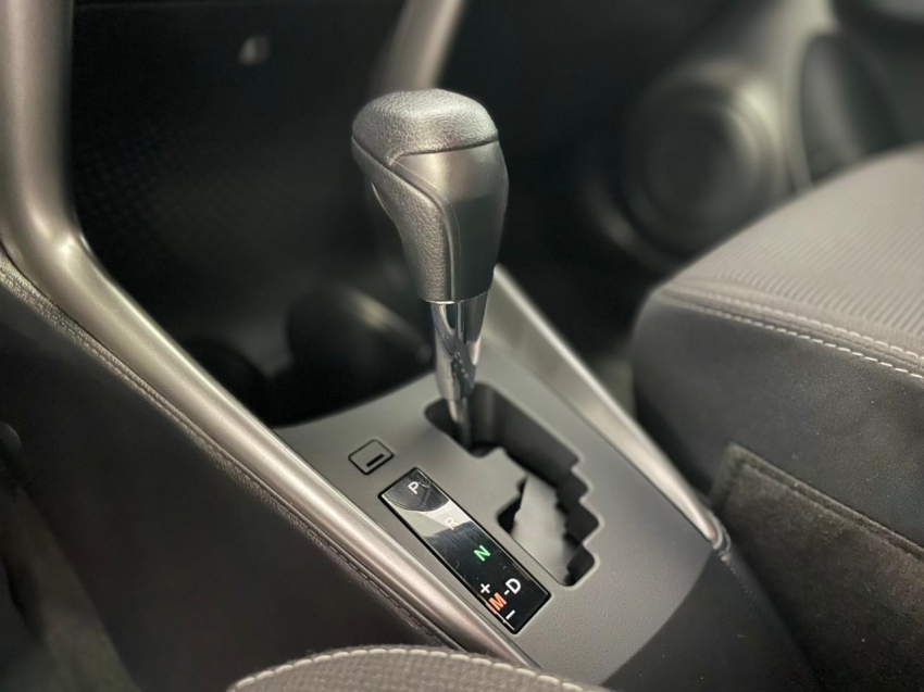 toyota yaris 1.5 16v flex xl multidrive 5p automatico 202515