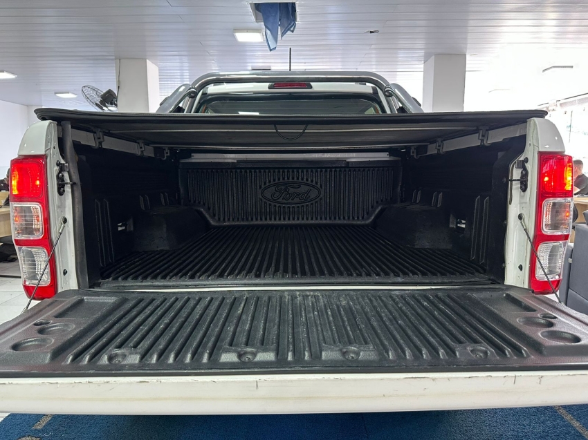 ford ranger 2.2 xls 4x2 cd 16v diesel 4p automatico 20213