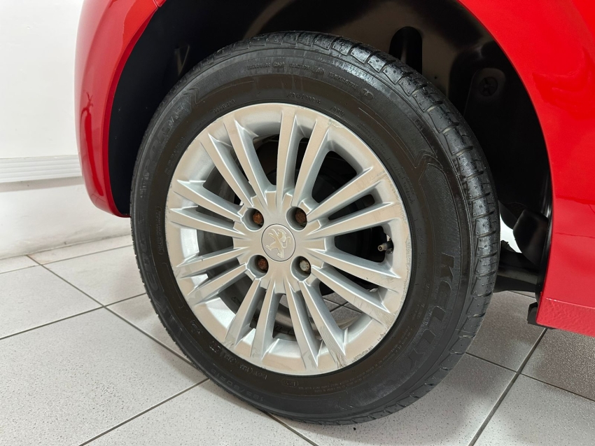 peugeot 208 1.2 active pack 12v flex 4p manual 201719