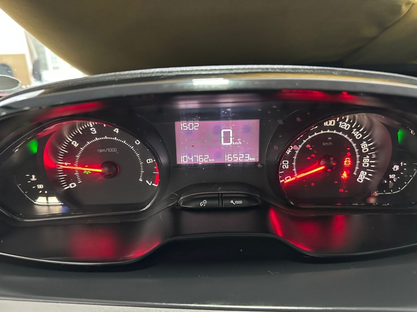 peugeot 208 1.2 active pack 12v flex 4p manual 201710