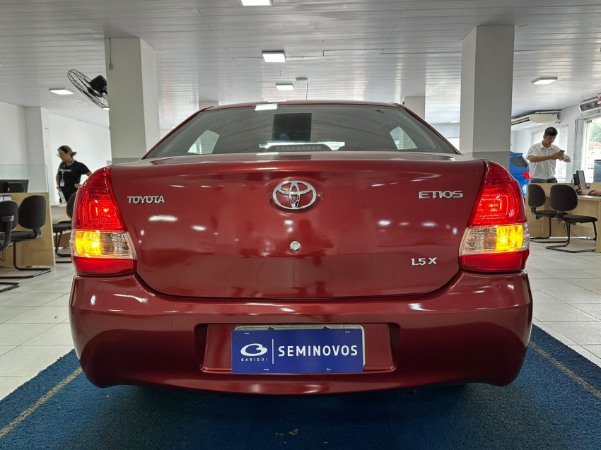 toyota etios 1.5 x sedan 16v flex 4p manual 20146