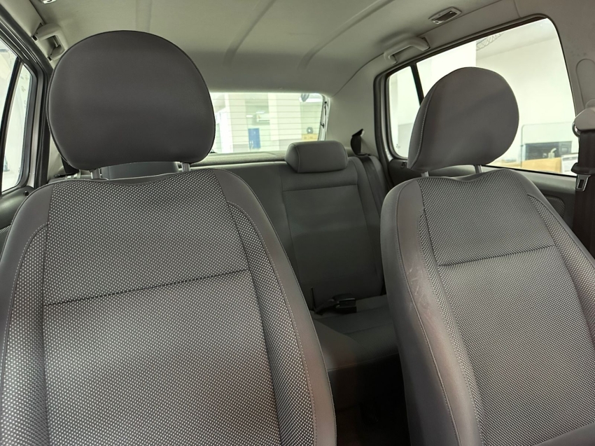 volkswagen fox 1.0 mi 8v flex 4p manual 201117