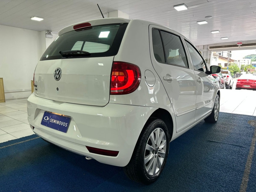 volkswagen fox 1.0 mi 8v flex 4p manual 20116