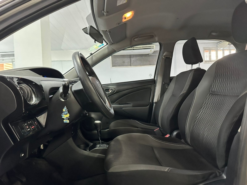 toyota etios 1.5 x plus sedan 16v flex 4p automatico 20199