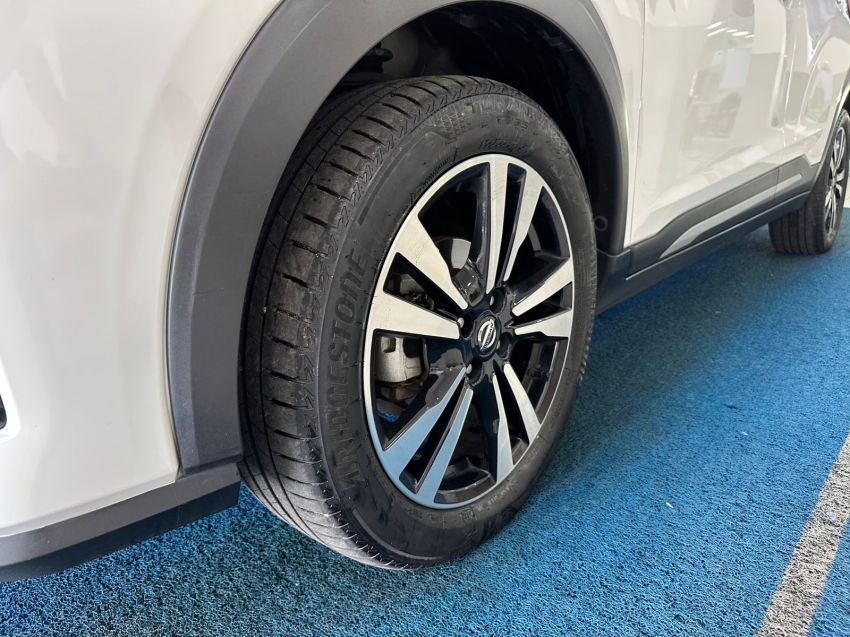 nissan kicks 1.6 16v flexstart exclusive xtronic flex 4p automatico 20224