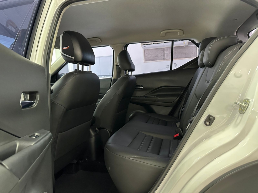 nissan kicks 1.6 16v flexstart exclusive xtronic flex 4p automatico 202216