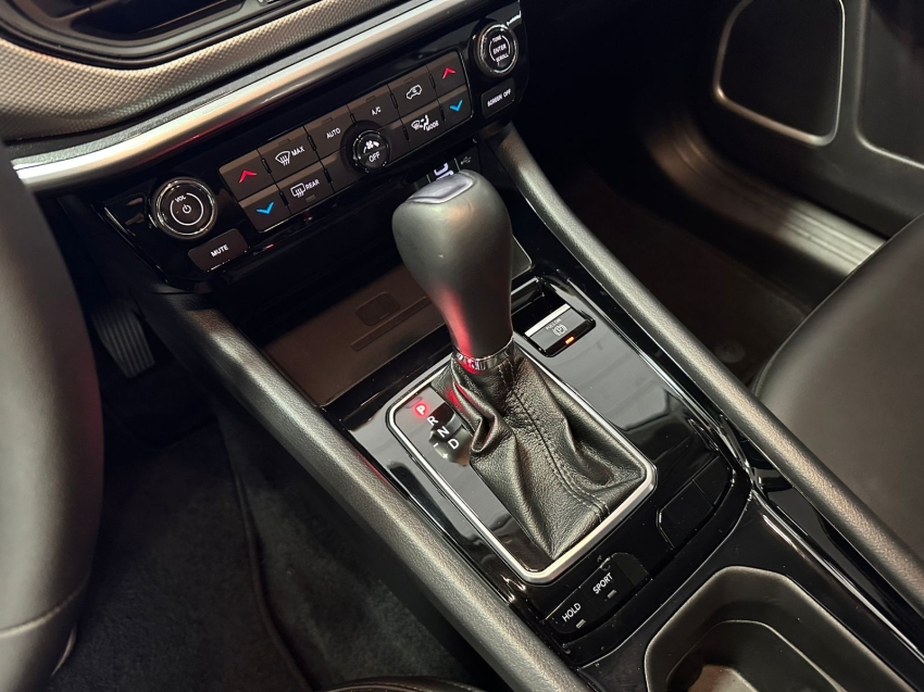 jeep compass 1.3 t270 turbo flex longitude at6 4p automatico 202613