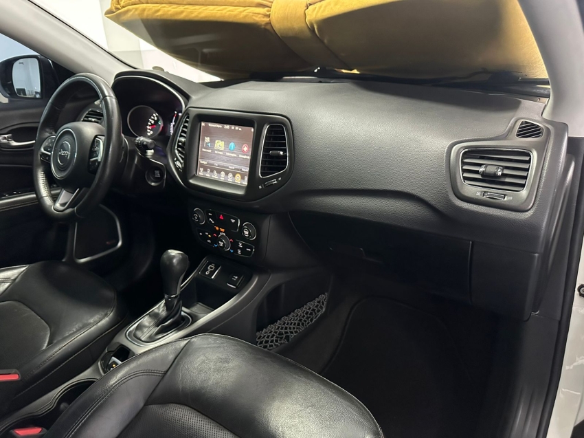 jeep compass 2.0 16v flex longitude automatico 4p 201720
