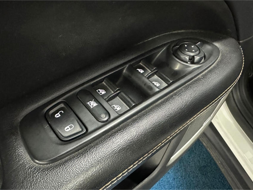 jeep compass 2.0 16v flex longitude automatico 4p 201711