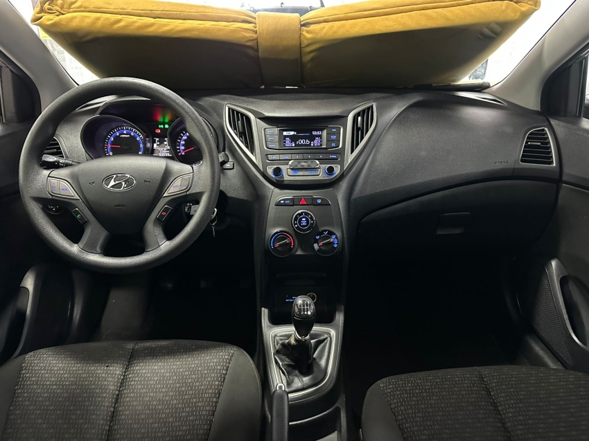 hyundai hb20 1.0 comfort style 12v flex 4p manual 201713