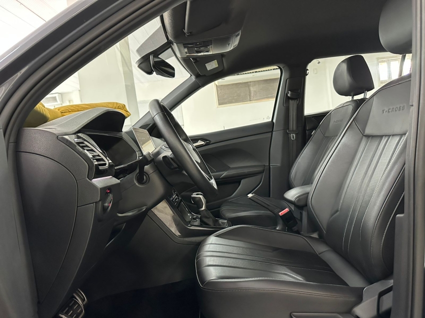 volkswagen t-cross 1.4 250 tsi total flex highline automatico 4p 202510