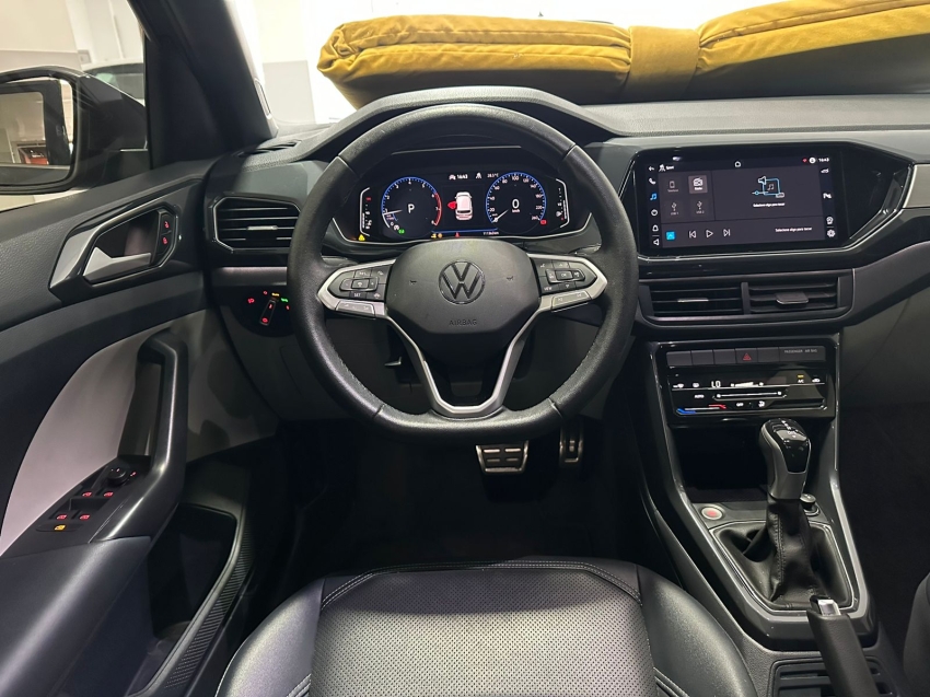 volkswagen t-cross 1.4 250 tsi total flex highline automatico 4p 202417