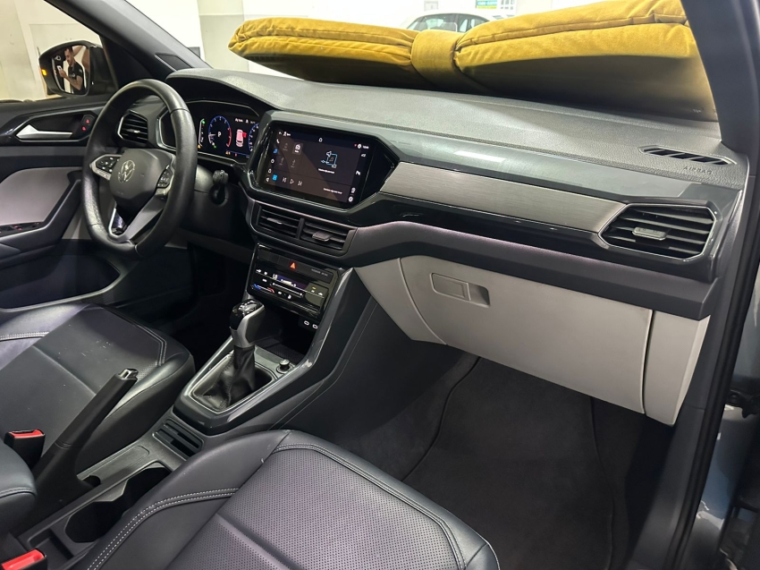 volkswagen t-cross 1.4 250 tsi total flex highline automatico 4p 202418