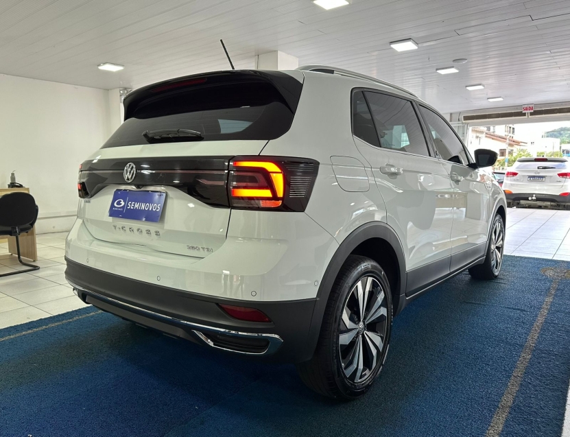 volkswagen t-cross 1.4 250 tsi total flex highline automatico 4p 20217