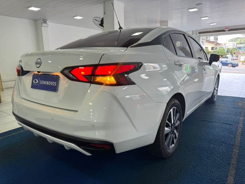 nissan versa 1.6 16v flex advance xtronic 5p automatico 20245