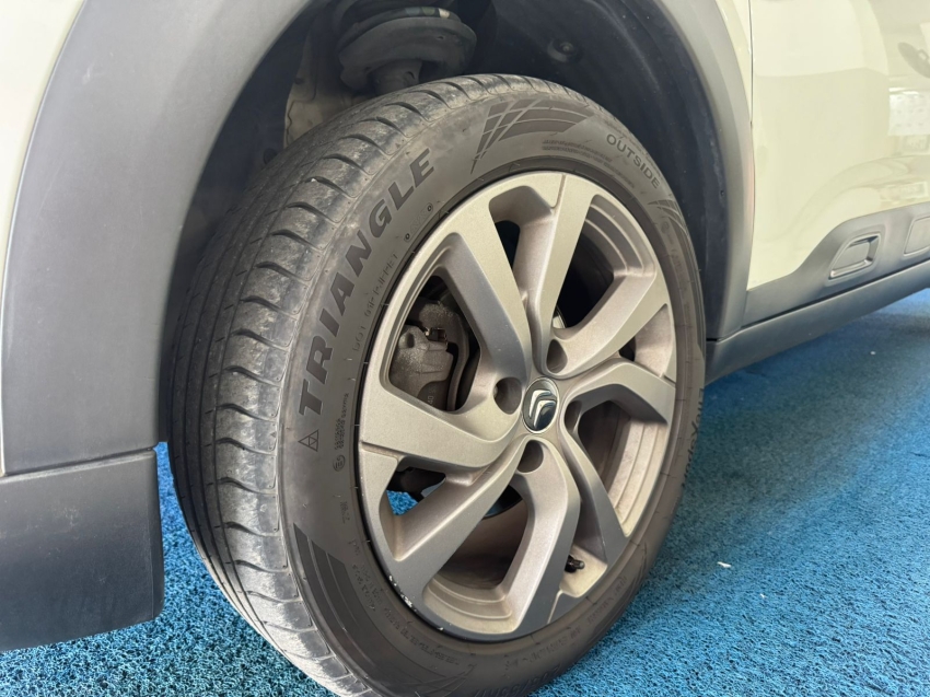 citroen c4 cactus 1.6 vti 120 flex feel eat6 5p automatico 202217