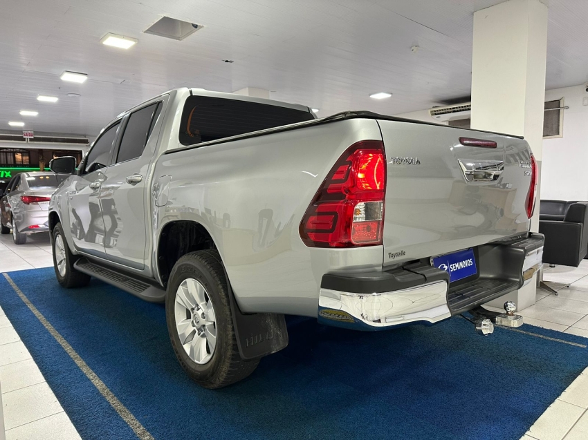 toyota hilux 2.7 srv 4x4 cd 16v flex 4p automatico 201816