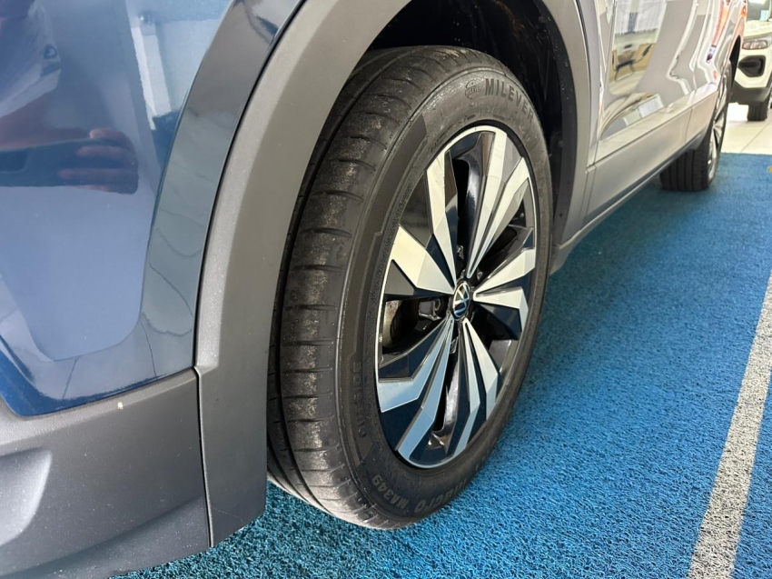 volkswagen t-cross 1.0 200 tsi total flex comfortline automatico 4p 20244