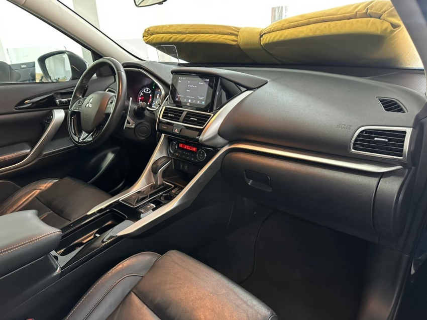 mitsubishi eclipse cross 1.5 mivec turbo gasolina hpe cvt flex 4p automatico 202014