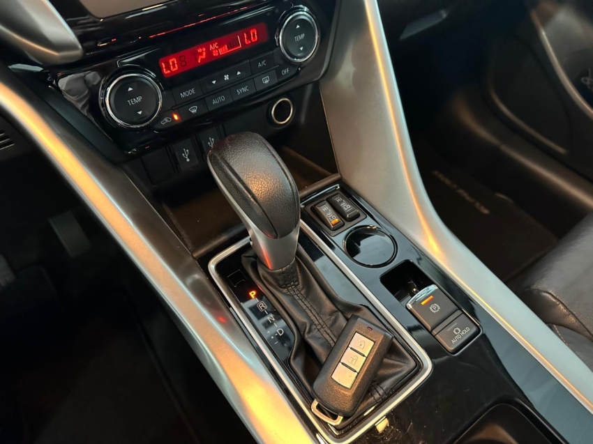 mitsubishi eclipse cross 1.5 mivec turbo gasolina hpe cvt flex 4p automatico 20209