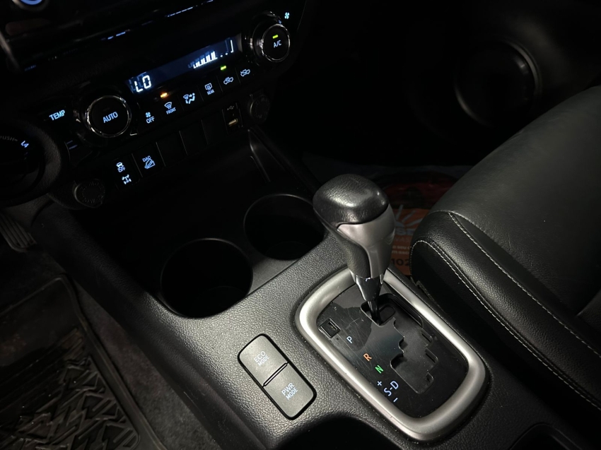 toyota hilux 2.8 d-4d turbo diesel cd srv 4x4 automatico 5p 20217